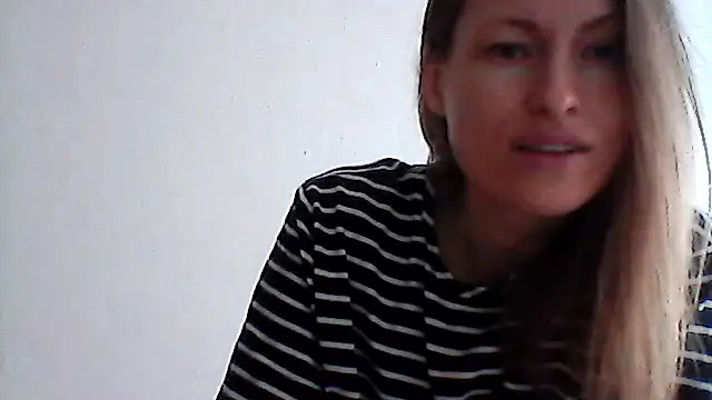 Snapshot of Nimetta chatting on July 2026 10:32:02 AM Nimetta online show from July 2026 10:32:02 AM