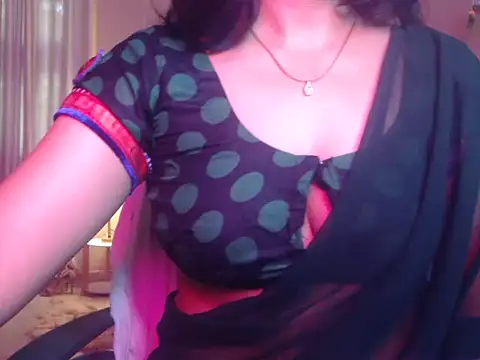 Velvet Queen1 online show from July 2026 02:06:02 AM