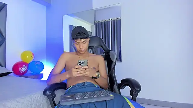 sebastiann 04 online show from June 2026 07:26:01 PM