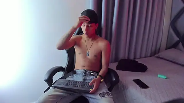 sebastiann 04 online show from July 2026 08:01:01 PM