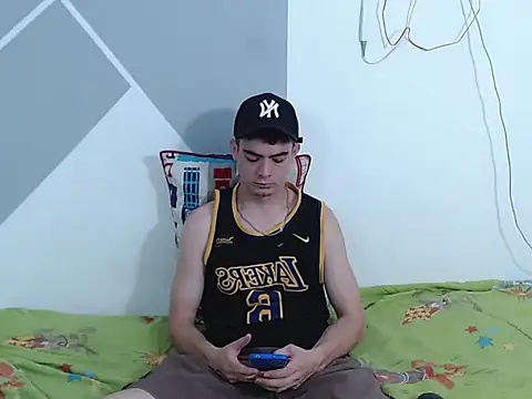 Zac Efront online show from July 2026 09:51:01 PM