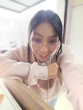 CrystalRouse19 online show from July 2026 01:58:01 PM