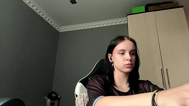 Snapshot of martinienjoyer chatting on July 2026 08:39:01 AM martinienjoyer online show from July 2026 08:39:01 AM