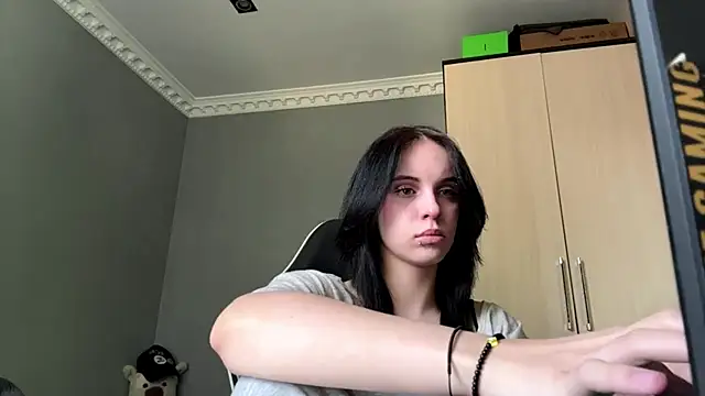 Snapshot of martinienjoyer chatting on July 2026 07:37:01 AM martinienjoyer online show from July 2026 07:37:01 AM