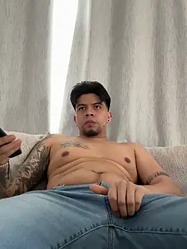 Sualazar online show from April 2026 08:02:01 PM