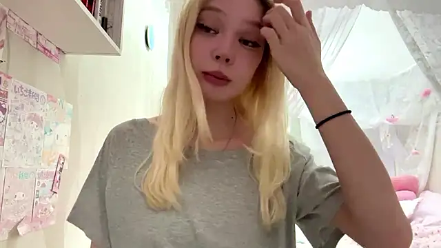 LinaFloww online show from July 2026 07:09:01 PM