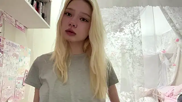 LinaFloww online show from July 2026 07:05:02 PM