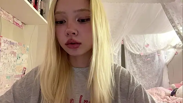LinaFloww online show from July 2026 07:05:01 PM