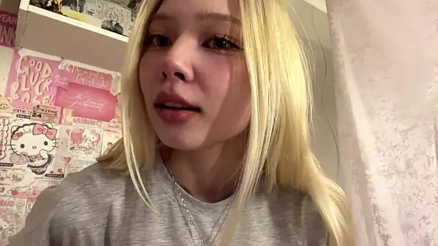 LinaFloww online show from July 2026 07:12:02 PM