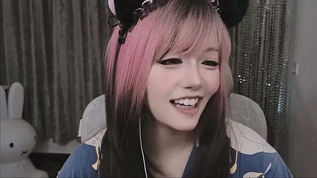shine33-shuang online show from July 2026 01:42:01 AM