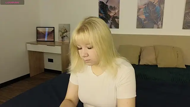 Soffa Mitchell online show from July 2026 01:08:02 AM