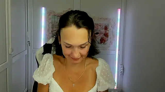 OliviaKateee online show from June 2026 06:11:01 AM