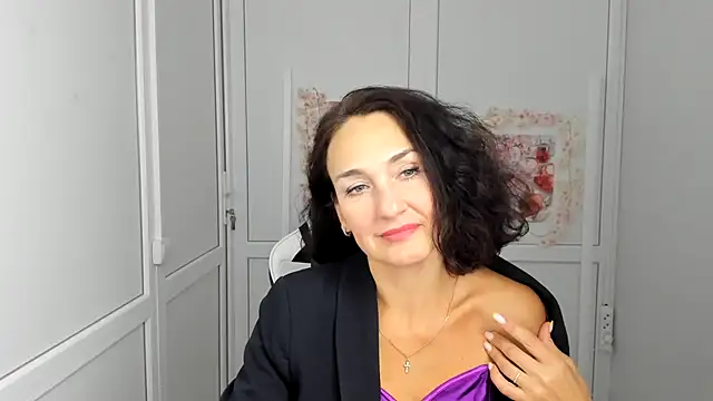 OliviaKateee online show from July 2026 12:18:02 PM