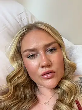 Scarlett-Knight online show from July 2026 05:02:01 PM