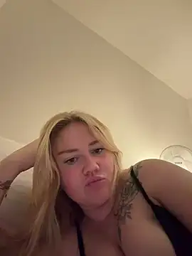 Scarlett-Knight online show from July 2026 10:38:02 PM