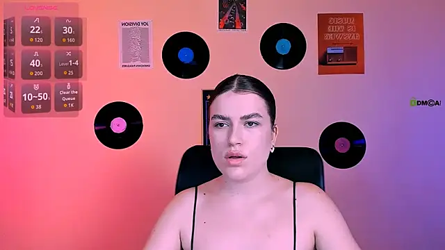 emma dark   online show from June 2026 01:48:01 PM