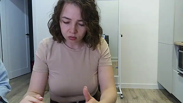 Selenneh online show from July 2026 06:35:02 PM