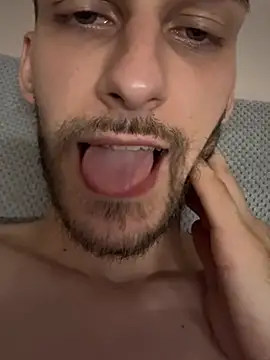 skinnytwink2008 online show from June 2026 08:40:02 PM