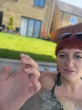 Crystal xox online show from June 2026 02:05:01 PM