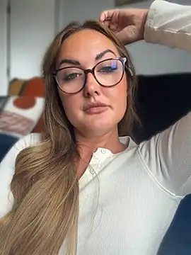 Crystal xox online show from June 2026 10:15:01 AM