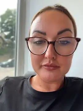Crystal xox online show from June 2026 09:43:02 AM
