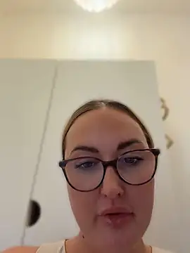 Crystal xox online show from July 2026 10:06:02 AM