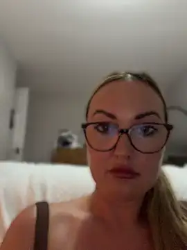 Crystal xox online show from July 2026 08:12:02 PM