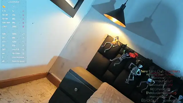 love amor  online show from October 2025 07:45:02 PM