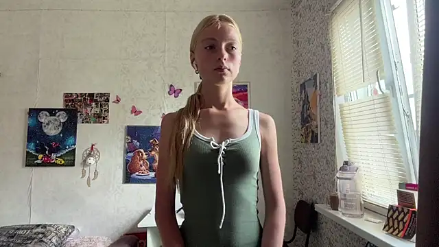 AliceGilbert  online show from June 2026 02:12:02 AM