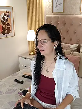 Katy Snown online show from July 2026 12:31:01 PM