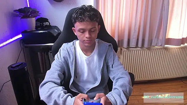 carlos 00foxx online show from June 2026 11:52:01 AM