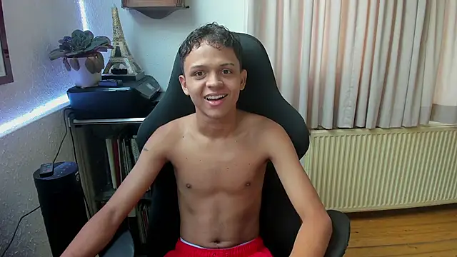 carlos 00foxx online show from July 2026 05:36:01 AM