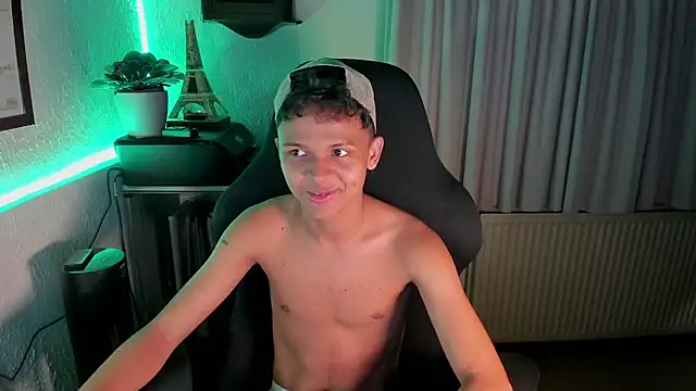 carlos 00foxx online show from July 2026 02:18:01 AM