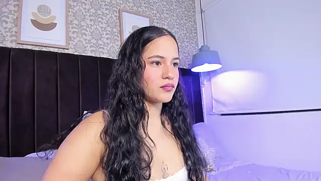 SaraToro online show from June 2026 12:22:01 PM