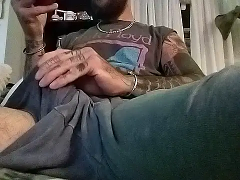 Snapshot of tatsnthick11 chatting on July 2026 02:15:02 AM tatsnthick11 online show from July 2026 02:15:02 AM