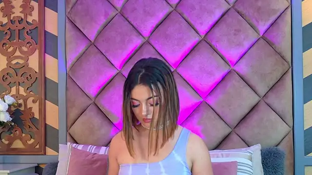 EmilyDufour online show from July 2026 05:17:01 PM