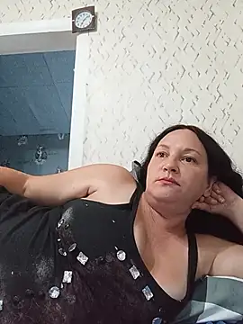 Irisssska online show from July 2026 04:11:01 PM