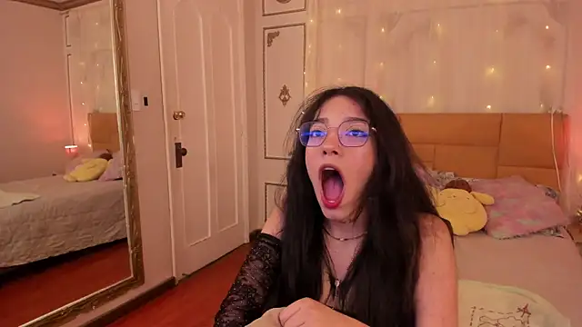 EmaLittle online show from July 2026 03:42:02 AM