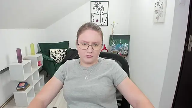 IrenneBates online show from July 2026 10:08:01 AM