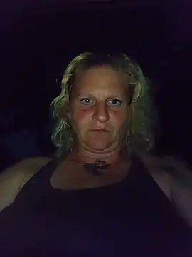 Snapshot of Trublonde3 chatting on July 2026 04:21:02 AM Trublonde3 online show from July 2026 04:21:02 AM