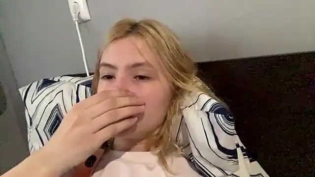 Snapshot of Jeneienal_1 chatting on July 2026 02:43:01 PM Jeneienal 1 online show from July 2026 02:43:01 PM