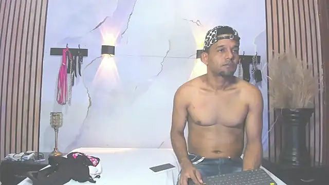 AxelAndMeredy online show from July 2026 01:29:01 PM