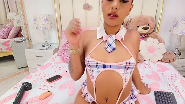 ZoeKiitty online show from July 2026 08:59:01 PM