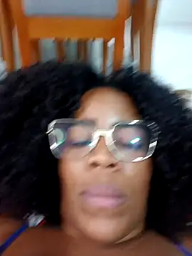 Snapshot of Safira1995 chatting on July 2026 05:27:02 AM Safira1995 online show from July 2026 05:27:02 AM