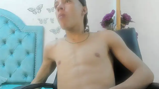 Charlie Latino online show from July 2026 06:06:02 PM