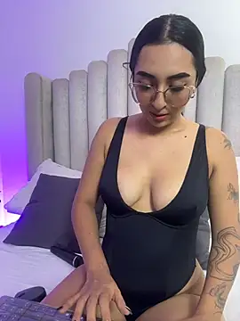 emmi miller online show from July 2026 07:16:01 PM
