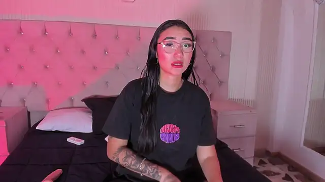 KendallMeyers  online show from June 2026 04:50:01 AM