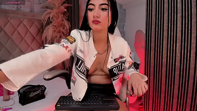 KendallMeyers  online show from July 2026 04:43:02 AM