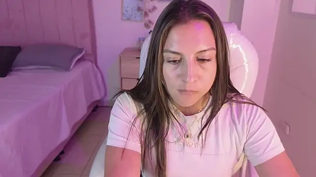 miia thompson1 online show from July 2026 08:33:01 PM