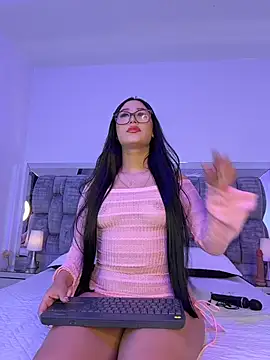 LucianaVlezz online show from July 2026 08:03:02 PM